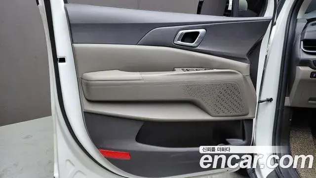Kia Carnival 2024 — Şəkil 4/31