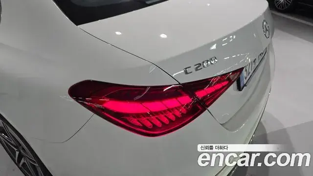 Mercedes-Benz C-Class 2026 — ფოტო 13/20