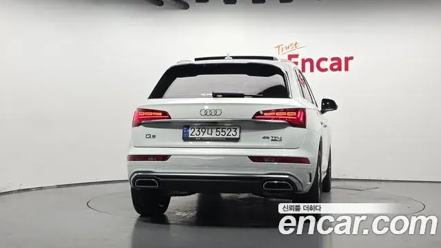 Audi Q5 2023 — Şəkil 4/20