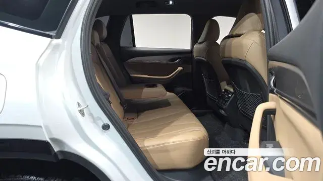 Renault Samsung Grand Koleos 2025 — Photo 24/36