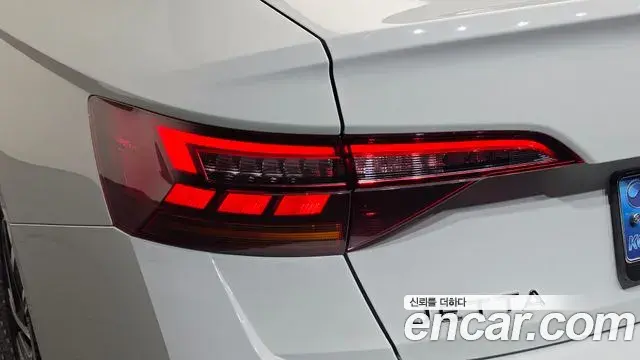 Volkswagen Jetta 2024 — Şəkil 17/37