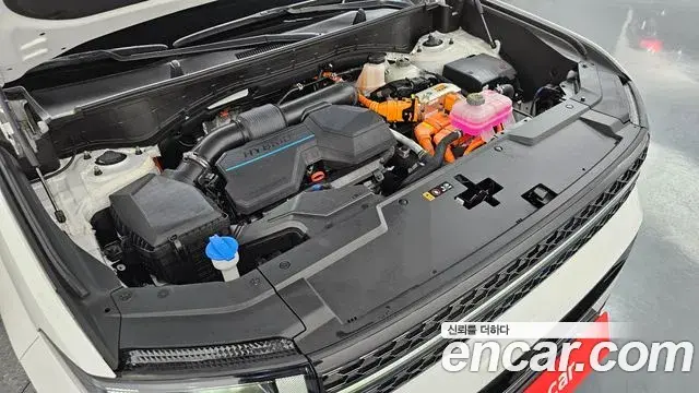 Hyundai Santa Fe 2023 — Фото 6/20