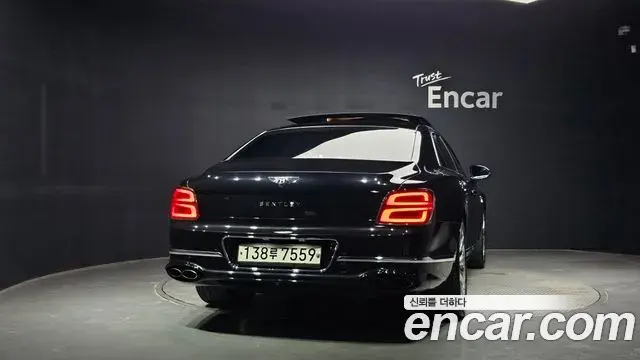 Bentley Flying Spur 2021 — Photo 20/50