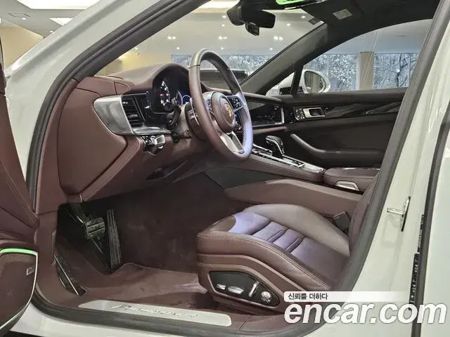 Porsche Panamera 2019 — Photo 11/20