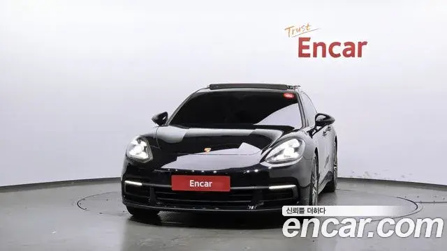 Porsche Panamera 2018 — Фото 3/20