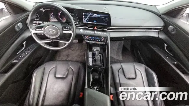 Hyundai Avante 2022 — Photo 7/20
