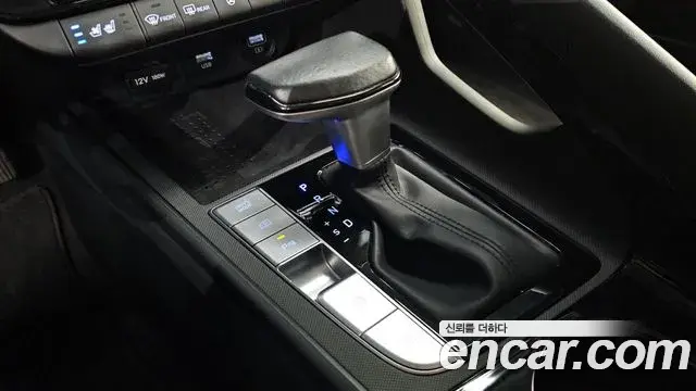 Hyundai Avante 2022 — Photo 9/20