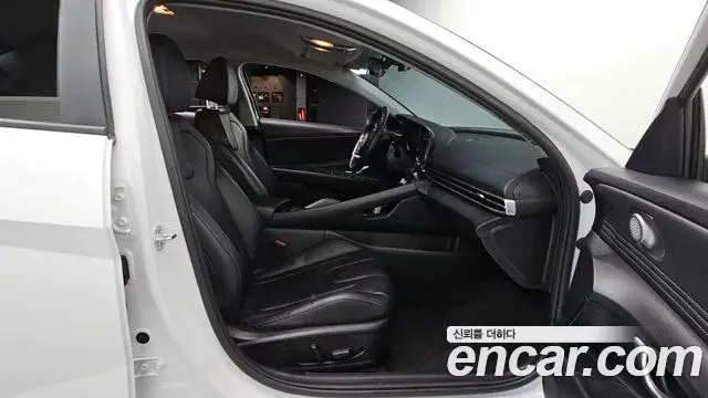 Hyundai Avante 2022 — Photo 11/20