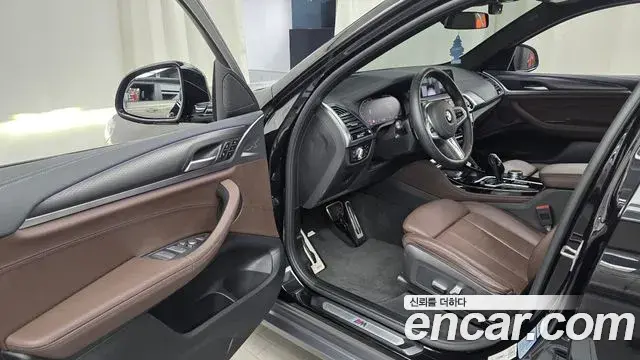 BMW X4 2021 — Фото 10/20
