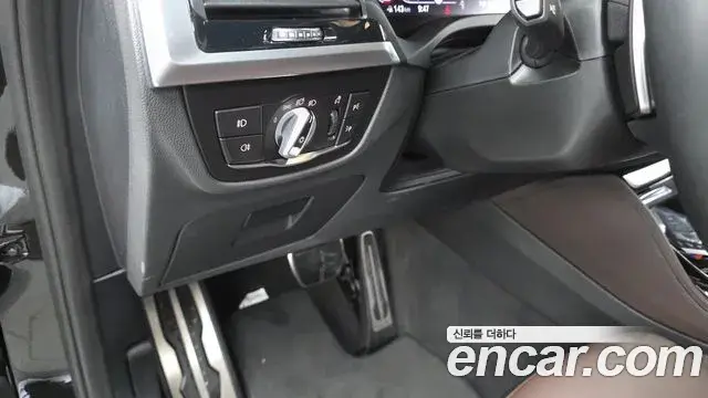 BMW X4 2021 — Фото 17/20