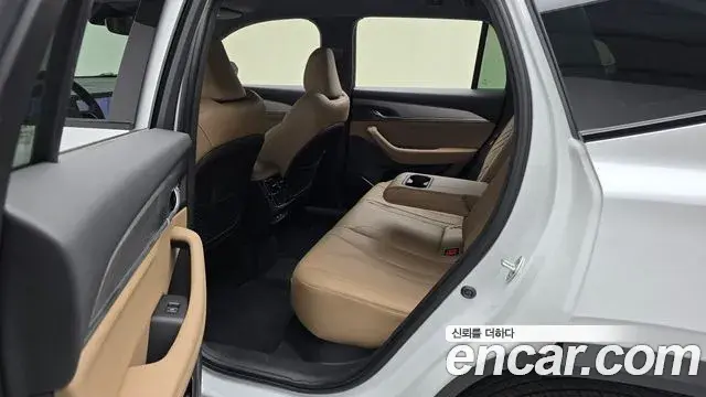 Renault Samsung Grand Koleos 2024 — Фото 12/20