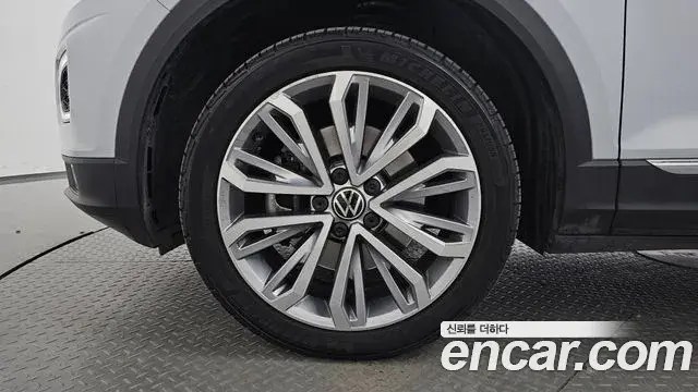 Volkswagen T-Roc 2021 — Фото 5/20