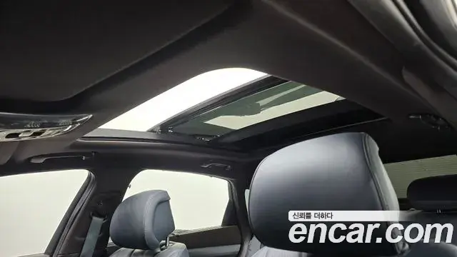 Genesis Electrified G80 2020 — Photo 18/20