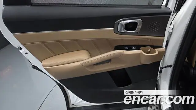 Kia Sorento 2023 — Şəkil 30/36