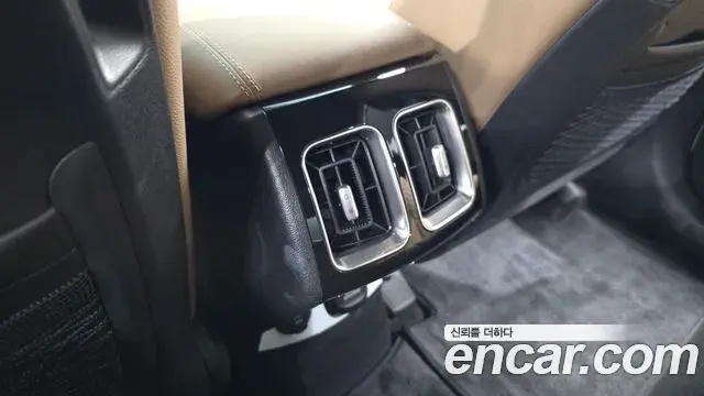 Kia Sorento 2023 — Şəkil 2/36