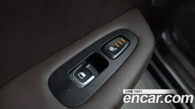 Kia Stinger 2019 — Şəkil 24/35