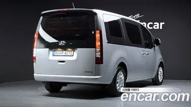 Hyundai Staria 2022 — Фото 2/20