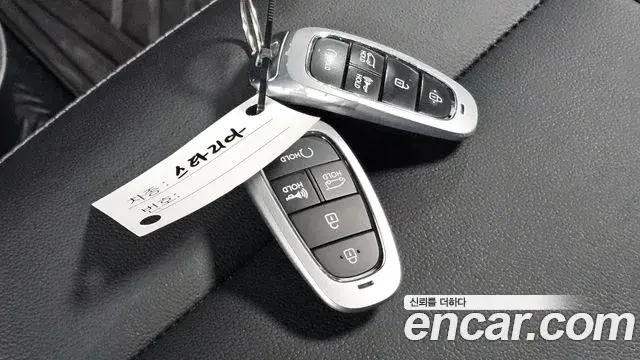Hyundai Staria 2022 — Фото 15/20
