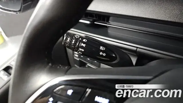 Hyundai Staria 2022 — Фото 19/20