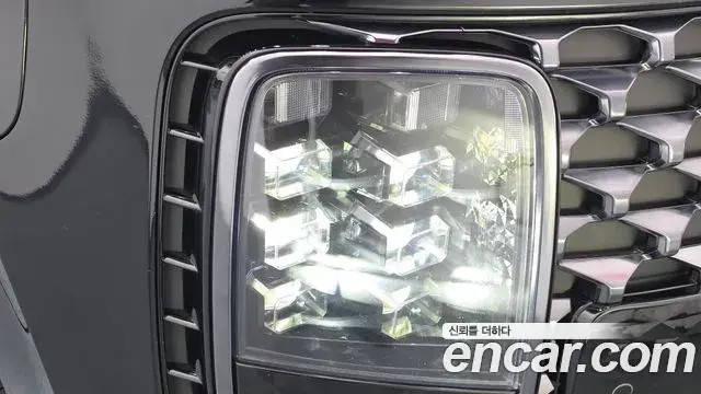 Hyundai Staria 2021 — ფოტო 5/37