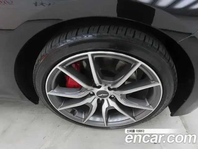 Genesis G70 2018 — ფოტო 11/20