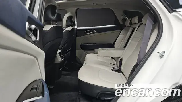 Kia Sportage 2022 — Фото 11/20