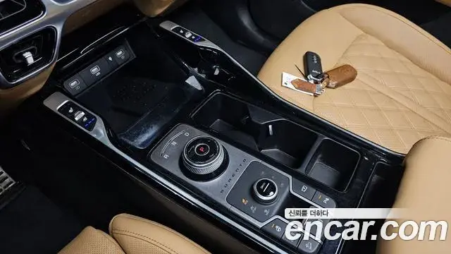 Kia Sorento 2023 — Фото 9/20