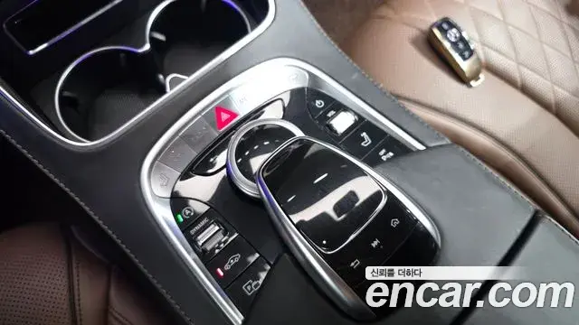 Mercedes-Benz S-Class 2018 — Фото 18/20