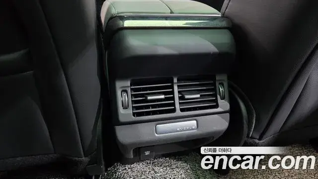 Land Rover Range Rover Evoque 2019 — Photo 3/34