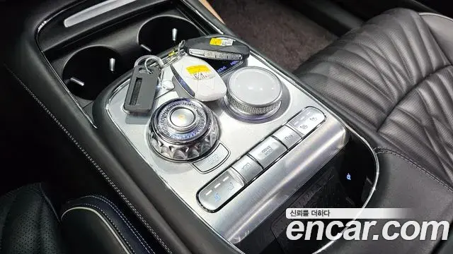 Genesis G90 2022 — Фото 9/20