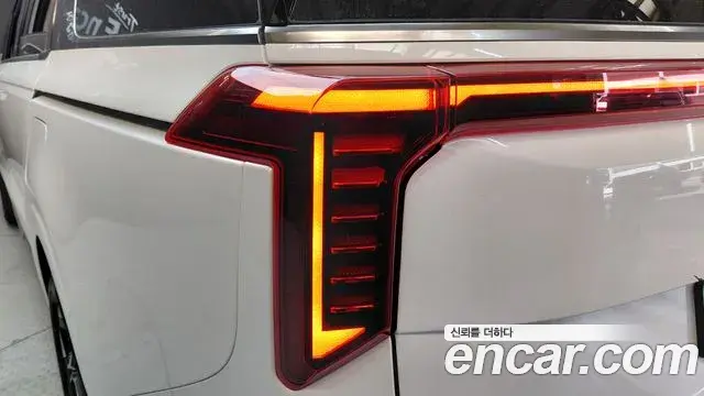 Kia Carnival 2024 — Photo 14/30