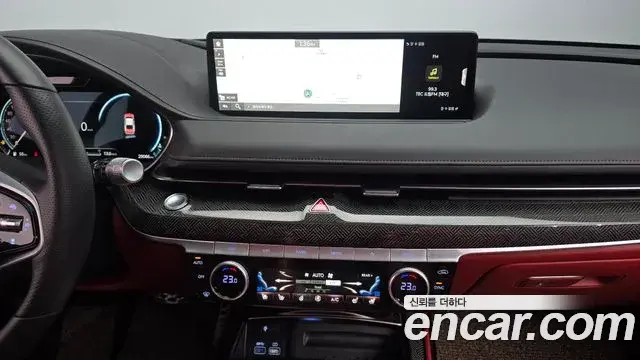 Genesis Electrified G80 2022 — Photo 13/20