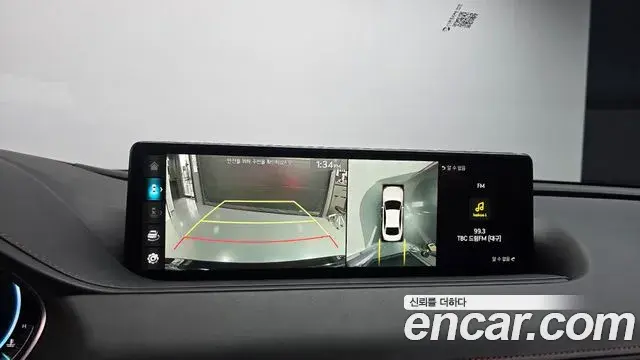 Genesis Electrified G80 2022 — Photo 14/20