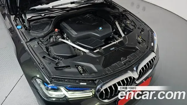 BMW 5 Series 2023 — Photo 6/20