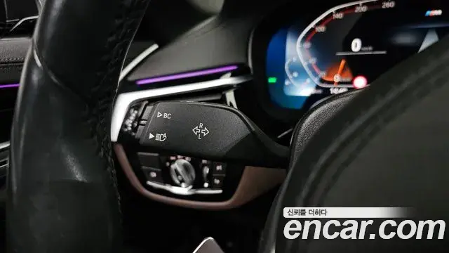 BMW 5 Series 2023 — Photo 15/20