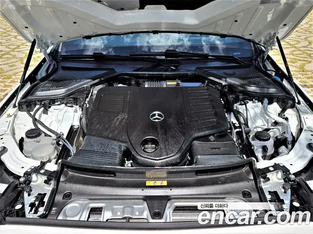 Mercedes-Benz E-Class 2026 — Photo 5/20