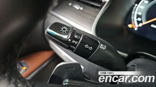 Kia The K9 2018 — Photo 20/20