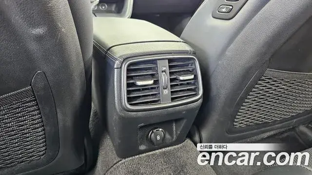 Genesis G70 2021 — Şəkil 29/34