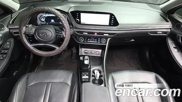 Hyundai Sonata 2021 — Фото 7/20