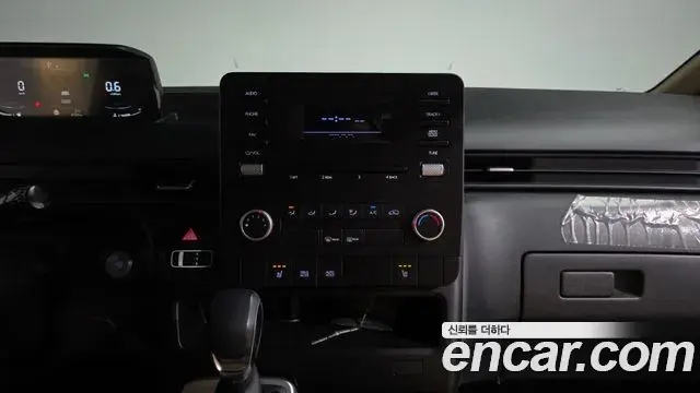 Hyundai Staria 2022 — Фото 14/20