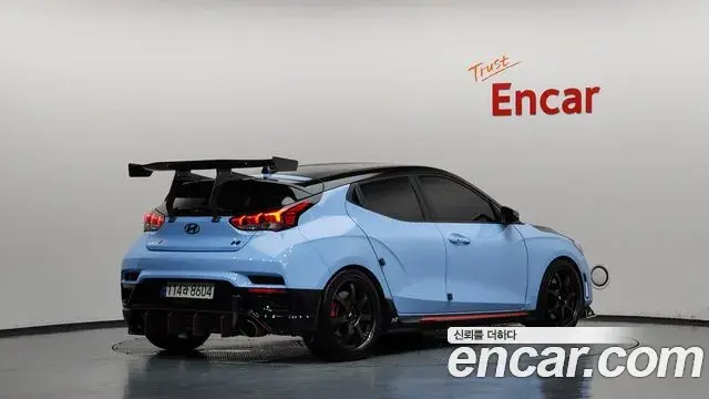 Hyundai Veloster 2019 — Фото 2/20
