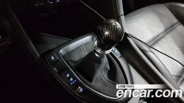 Hyundai Veloster 2019 — Фото 9/20