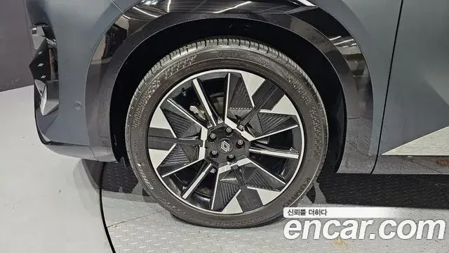 Renault Samsung Filante 2026 — Photo 29/34