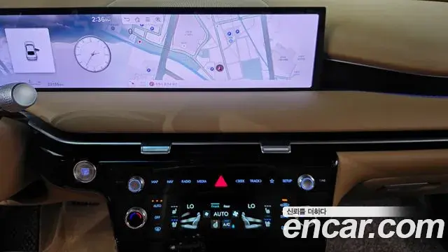 Genesis Electrified G80 2024 — Photo 12/20
