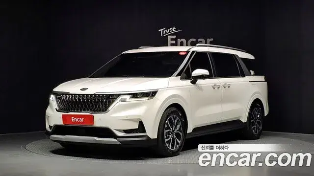 Kia Carnival 2021 — Photo 1/20
