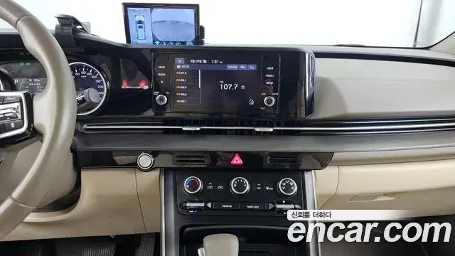 Kia Carnival 2021 — Photo 15/20