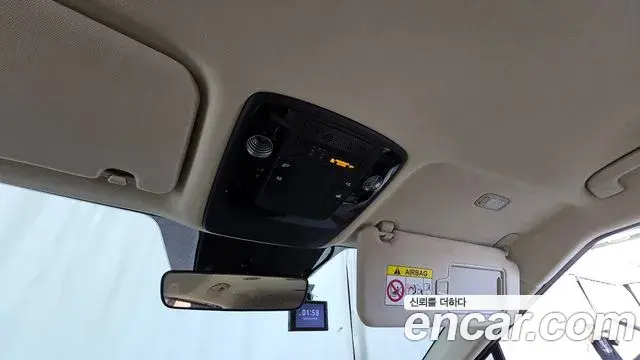 Kia Carnival 2021 — Photo 18/20