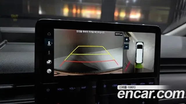Hyundai Staria 2021 — Фото 15/20