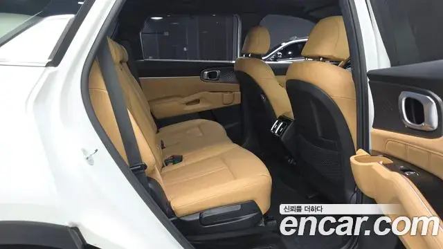 Kia Sorento 2023 — Şəkil 12/20