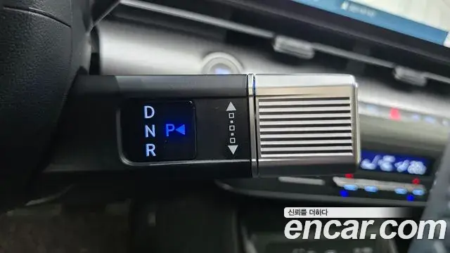 Hyundai Kona 2023 — Фото 9/20